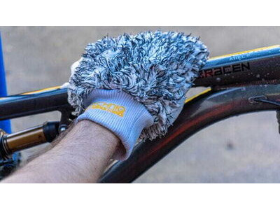 Gtechniq Bike Microfibre Wash Mitt click to zoom image