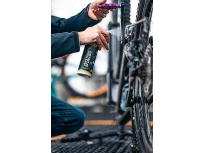 Gtechniq Bike Drivetrain Degreaser - 500ml click to zoom image
